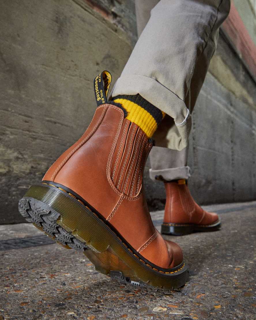 Wennen aan Electrificeren Decoderen Men's Winter Boots | Men's Warm Boots | Dr. Martens